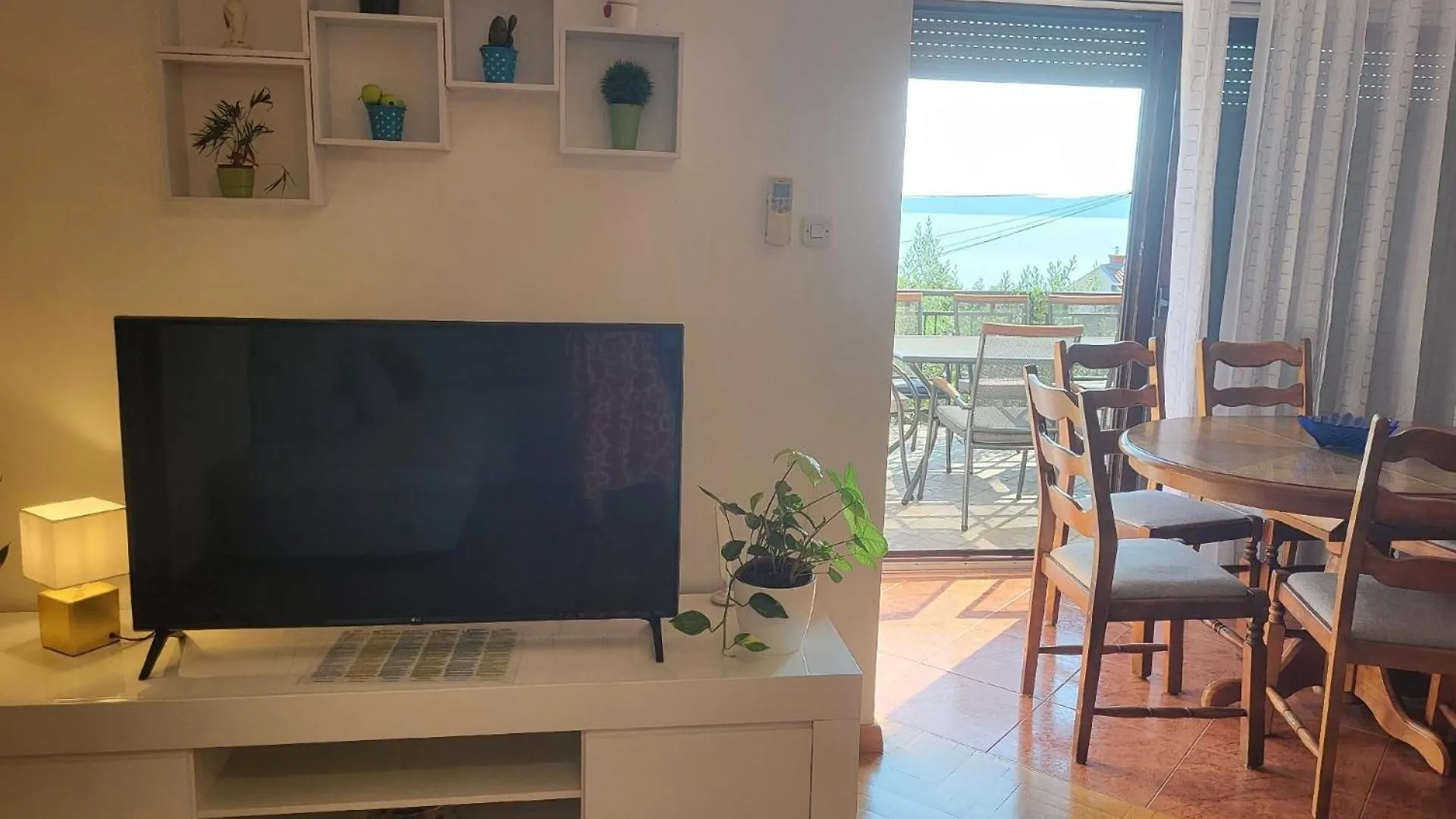 Apartment Meerblick-Wohneinheit 8 Personen Am Zentrumsrand Novi Vinodolski Croatia