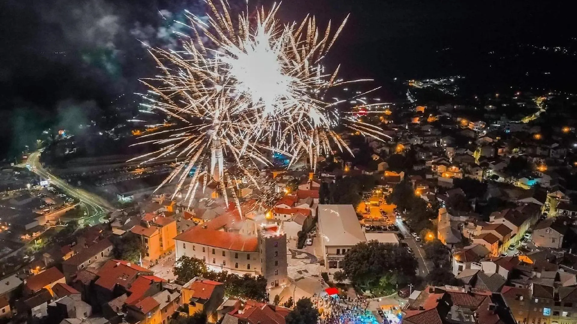 Meerblick-Wohneinheit 8 Personen Am Zentrumsrand Novi Vinodolski Croatia